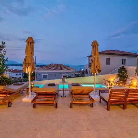 Holiday home View-topia Amazing View, Private Pool, Close To The Center.