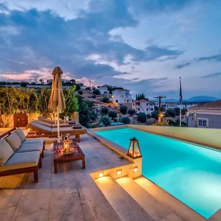 View-topia Amazing View, Private Pool, Close To The Center. * Spetses Town